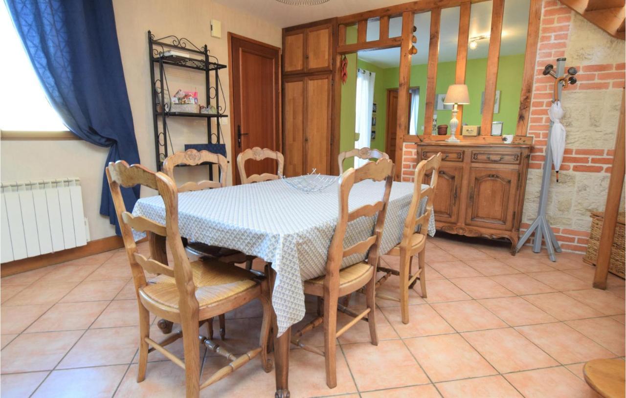 Awesome Home In Criquetot-Lesneval With Kitchen Extérieur photo